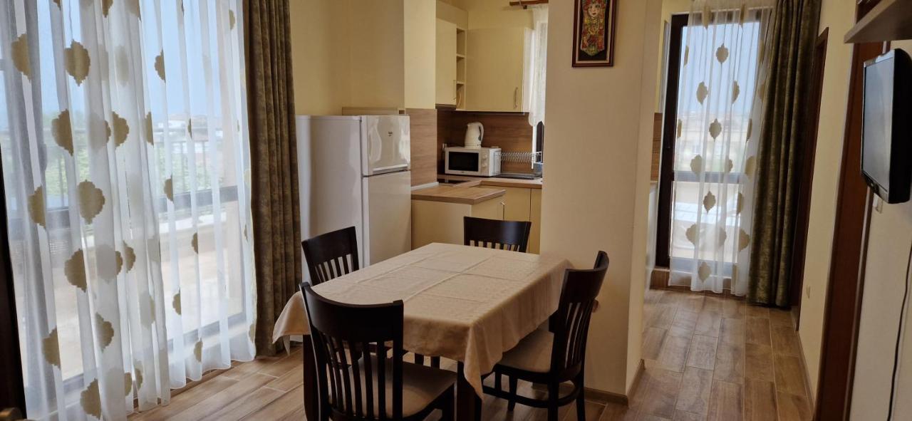 צ'רנומורץ Luxury Apartments Ekaterina מראה חיצוני תמונה