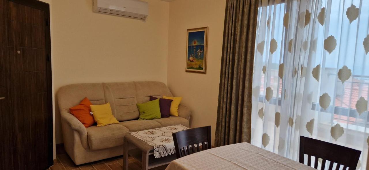 צ'רנומורץ Luxury Apartments Ekaterina מראה חיצוני תמונה