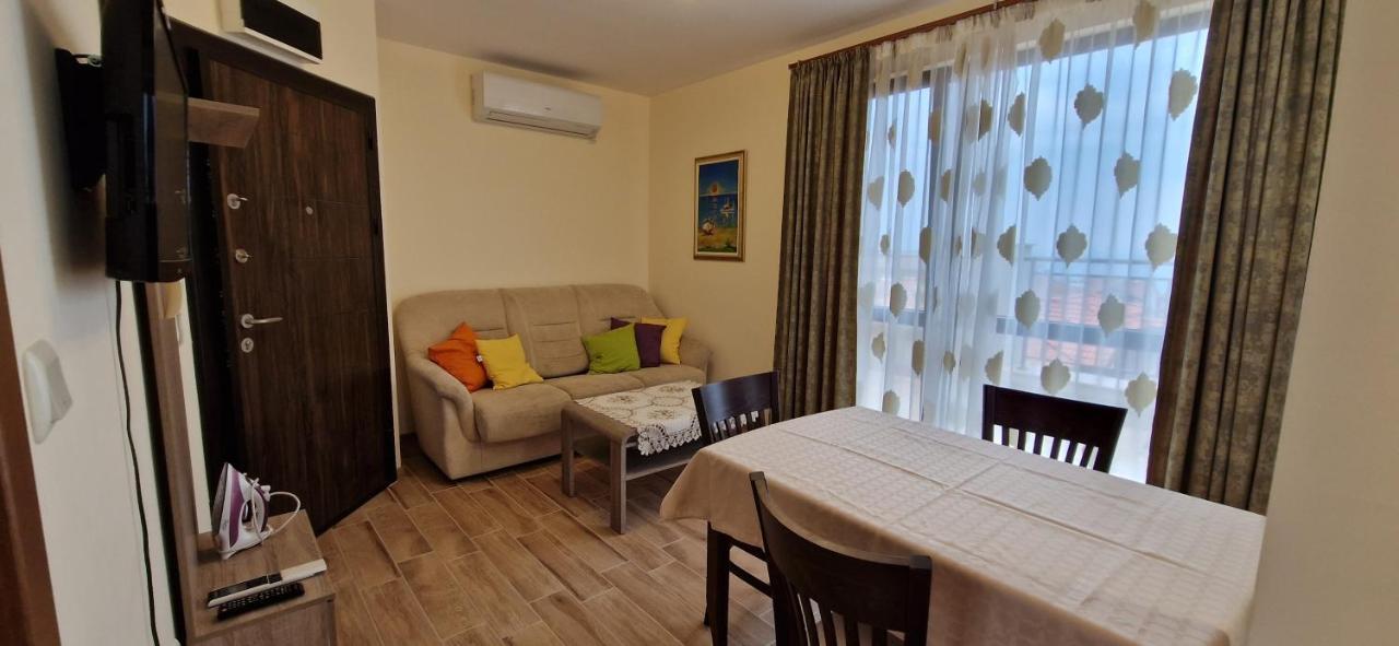 צ'רנומורץ Luxury Apartments Ekaterina מראה חיצוני תמונה